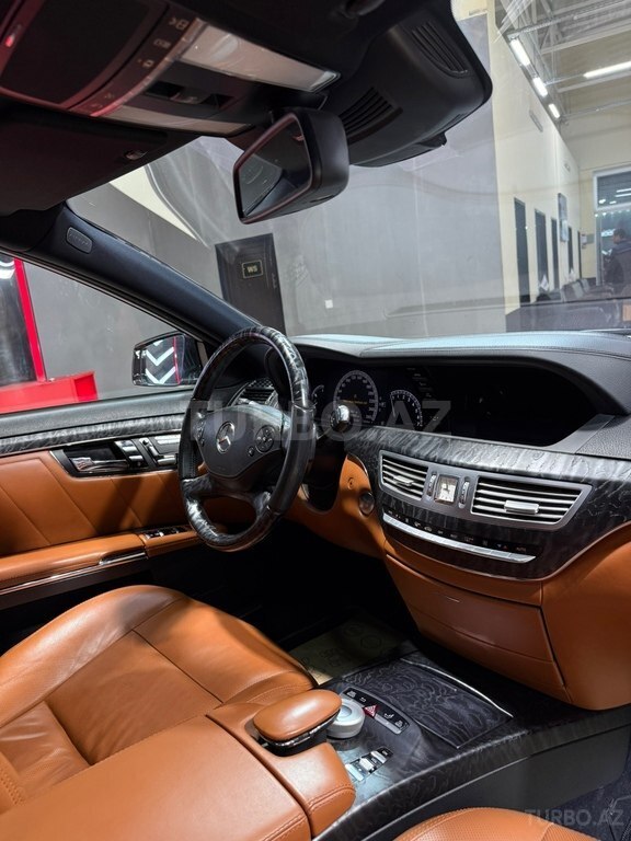 Mercedes S 500