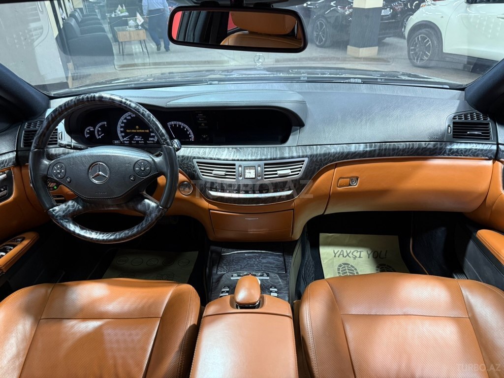 Mercedes S 500