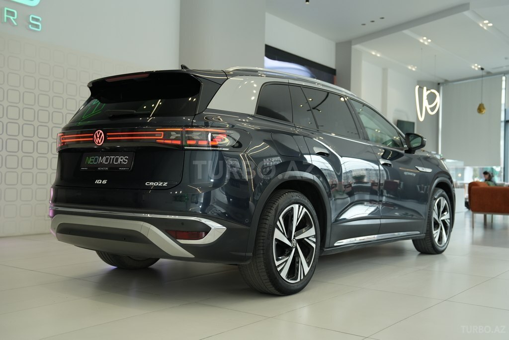 Volkswagen ID.6 Crozz
