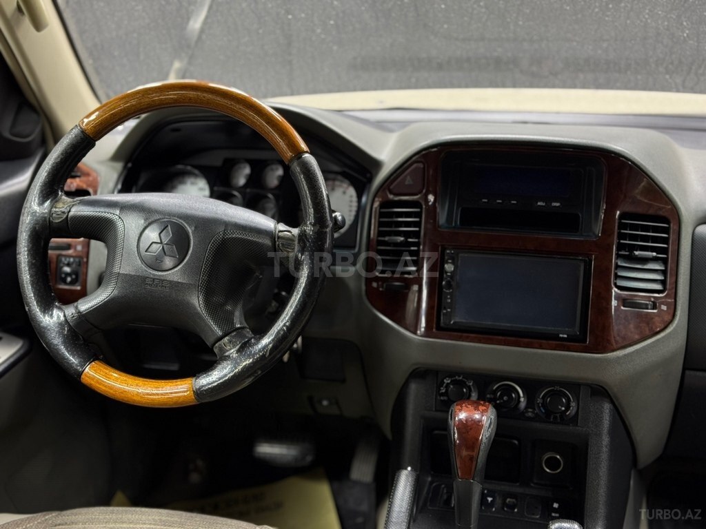 Mitsubishi Pajero