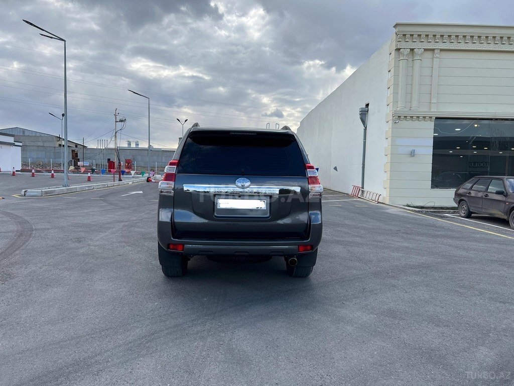 Toyota Land Cruiser Prado