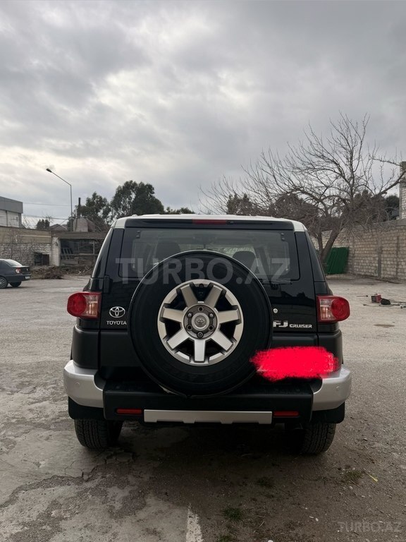 Toyota FJ Cruiser