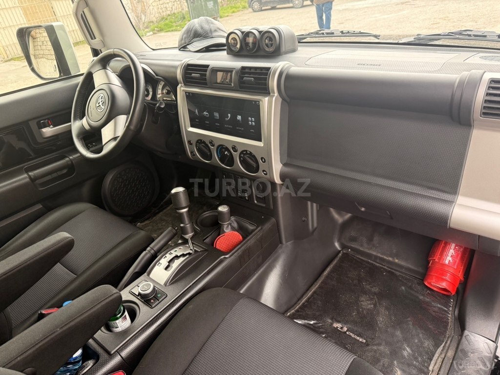 Toyota FJ Cruiser