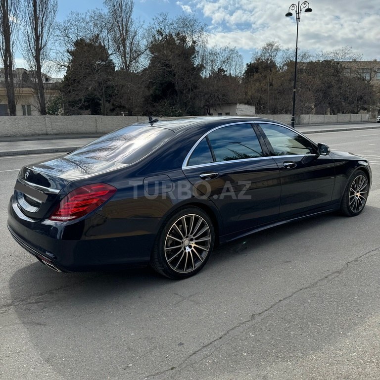 Mercedes S 400