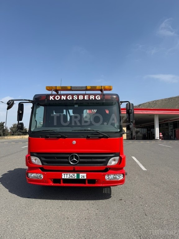 Mercedes Atego 818