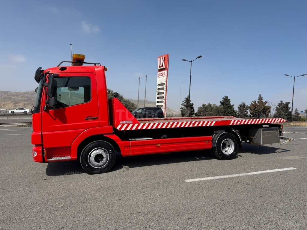Mercedes Atego 818