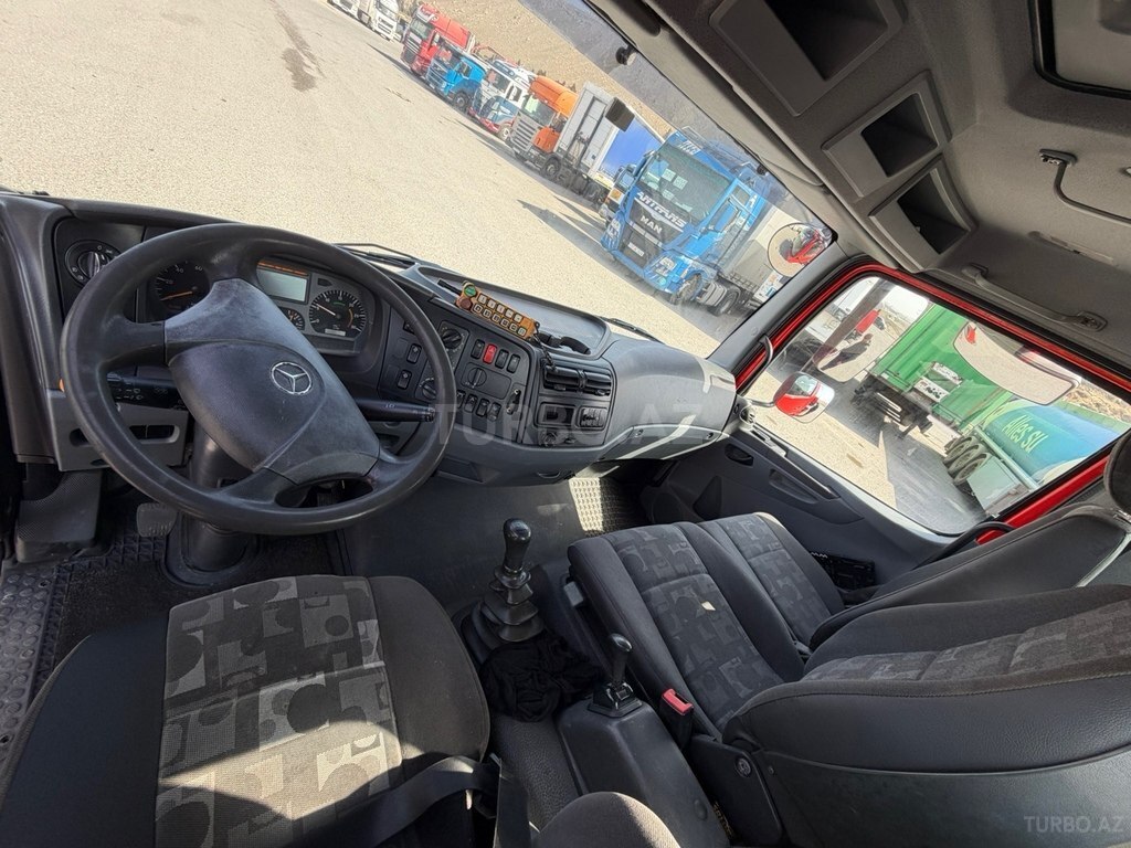 Mercedes Atego 818