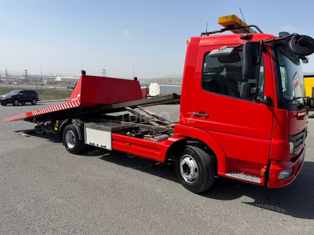 Mercedes Atego 818