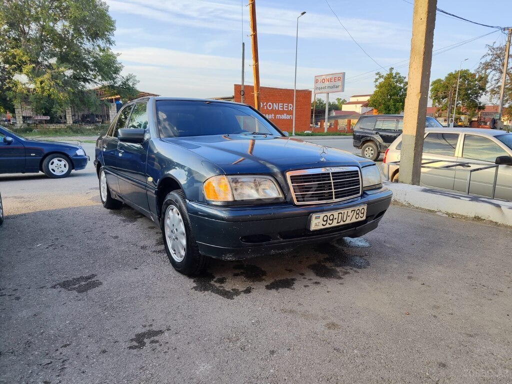 Mercedes C 220