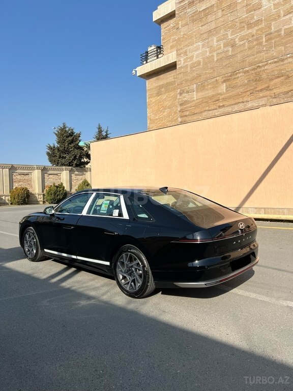 Hyundai Azera