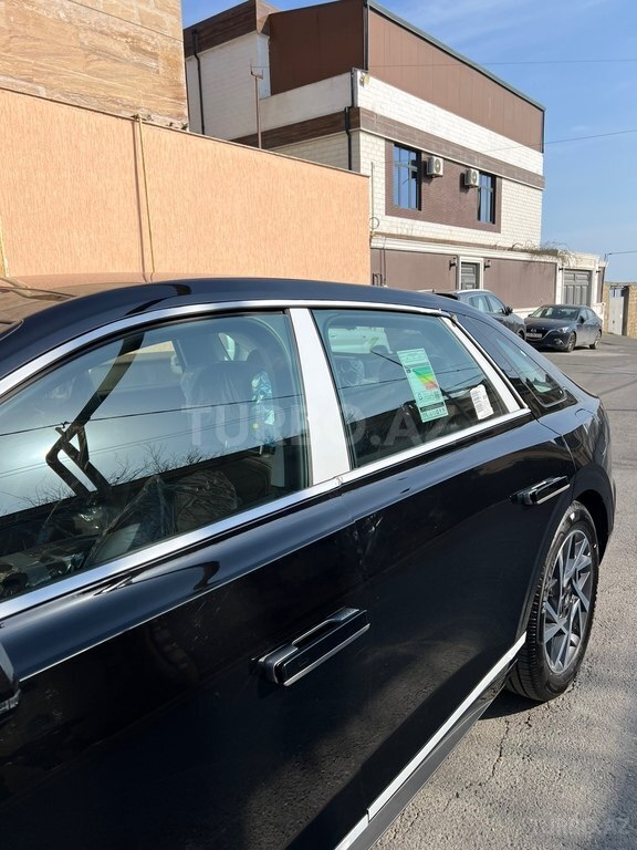 Hyundai Azera