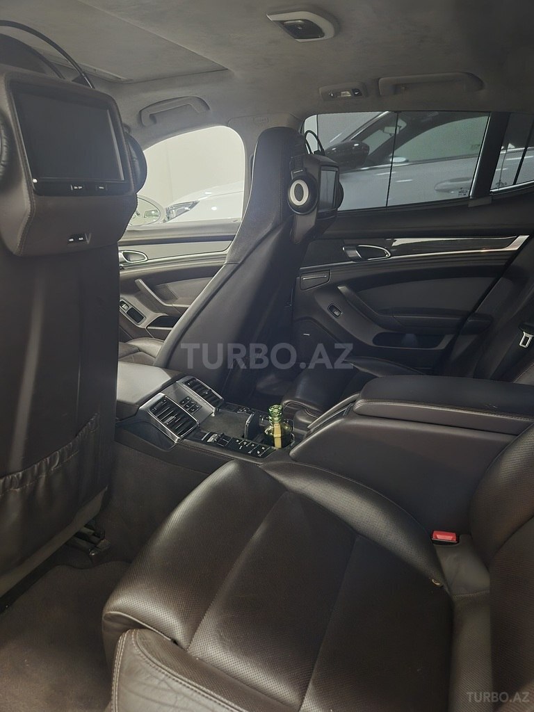 Porsche Panamera Turbo