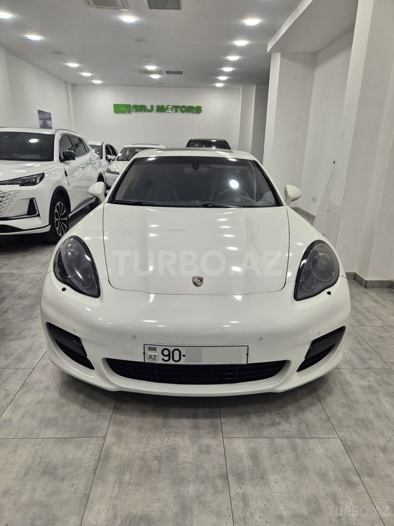 Porsche Panamera Turbo