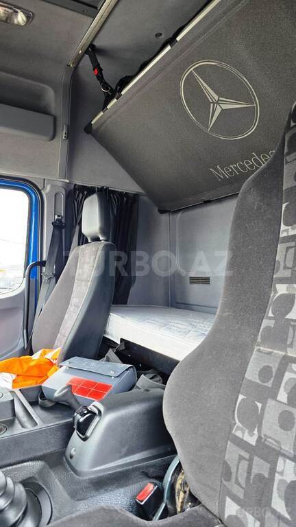 Mercedes Atego 818