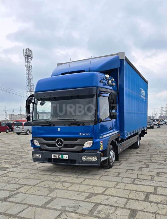 Mercedes Atego 818
