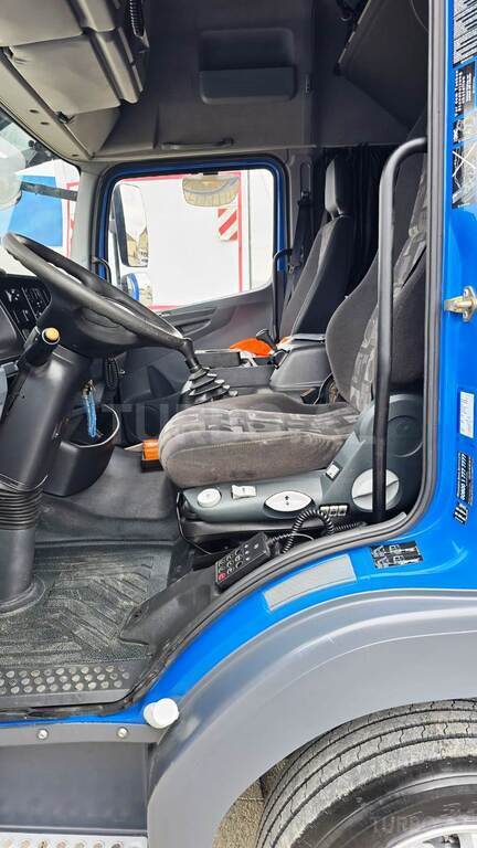 Mercedes Atego 818