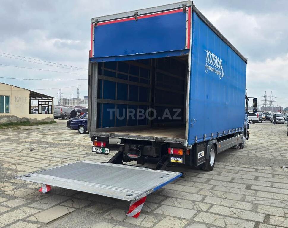 Mercedes Atego 818