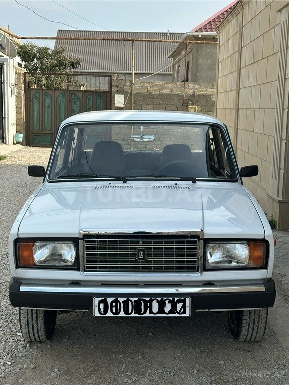 LADA (VAZ) 2107