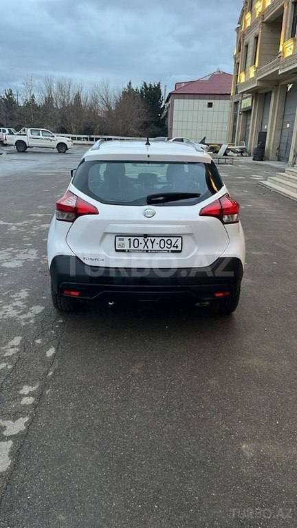 Nissan Kicks