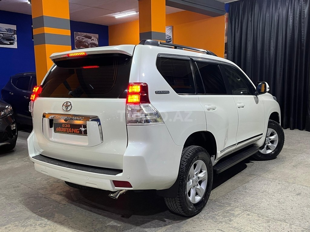 Toyota Land Cruiser Prado