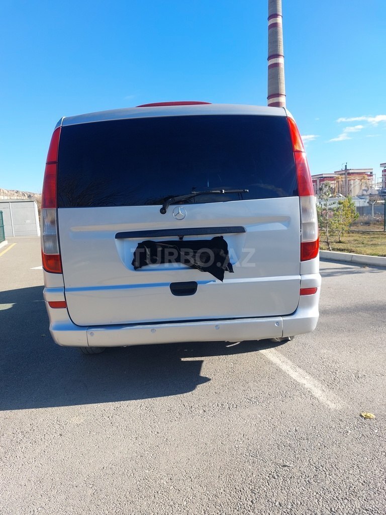 Mercedes Viano