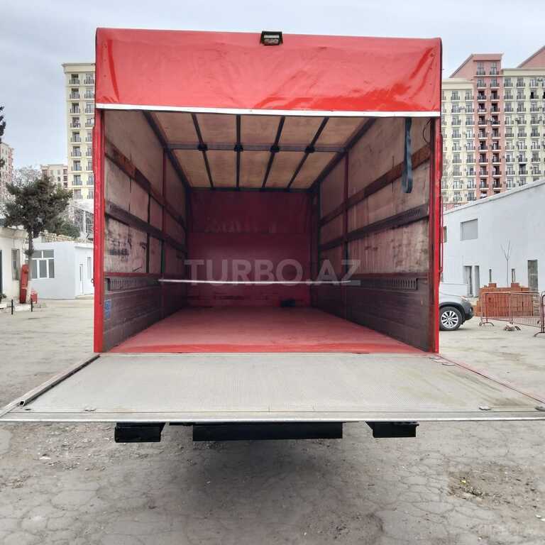 Mercedes Atego 818
