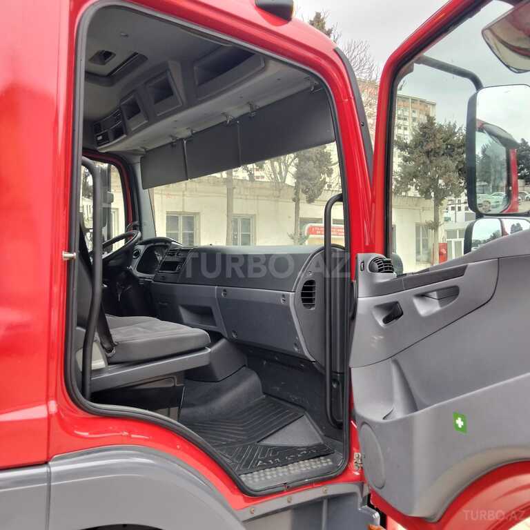 Mercedes Atego 818