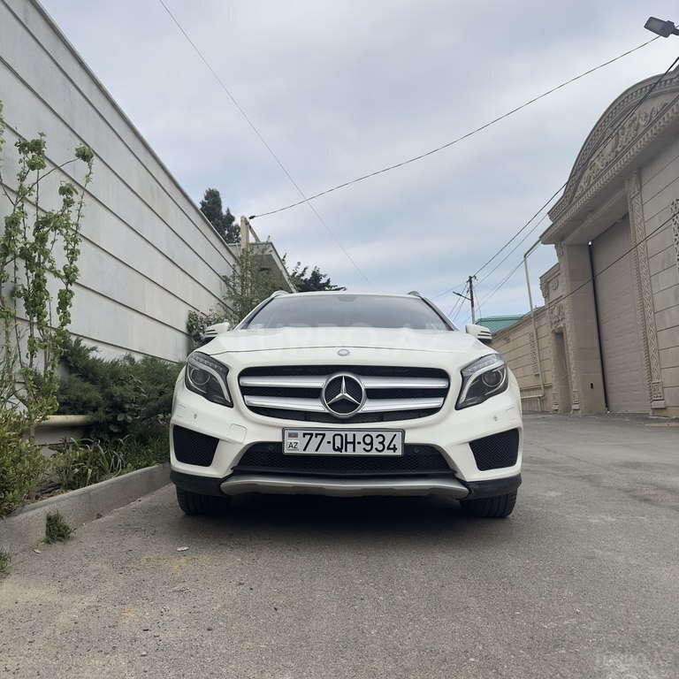 Mercedes GLA 200