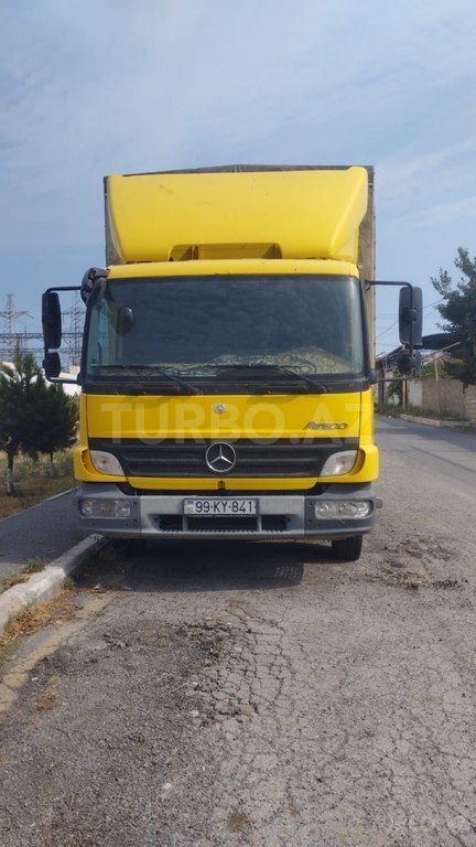 Mercedes Atego 818