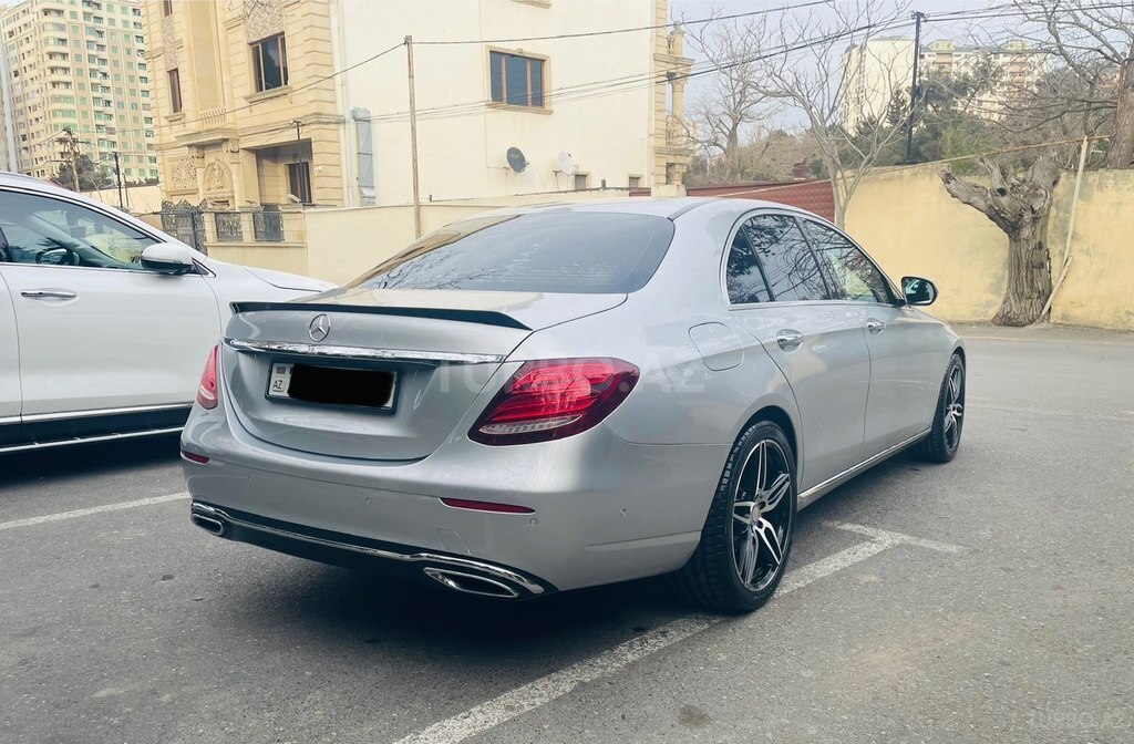 Mercedes E 220 d