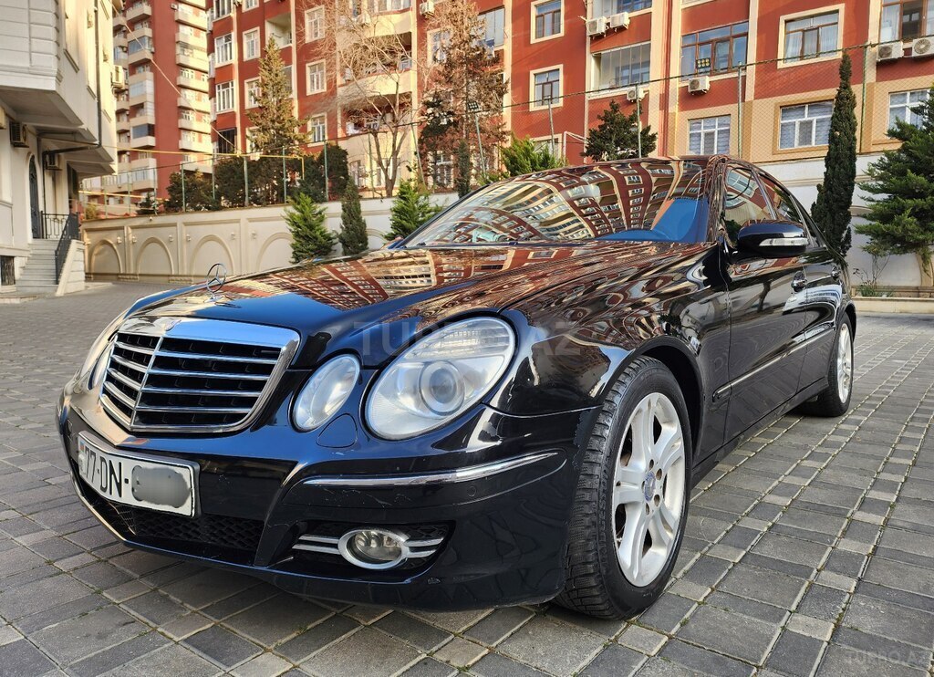 Mercedes E 220