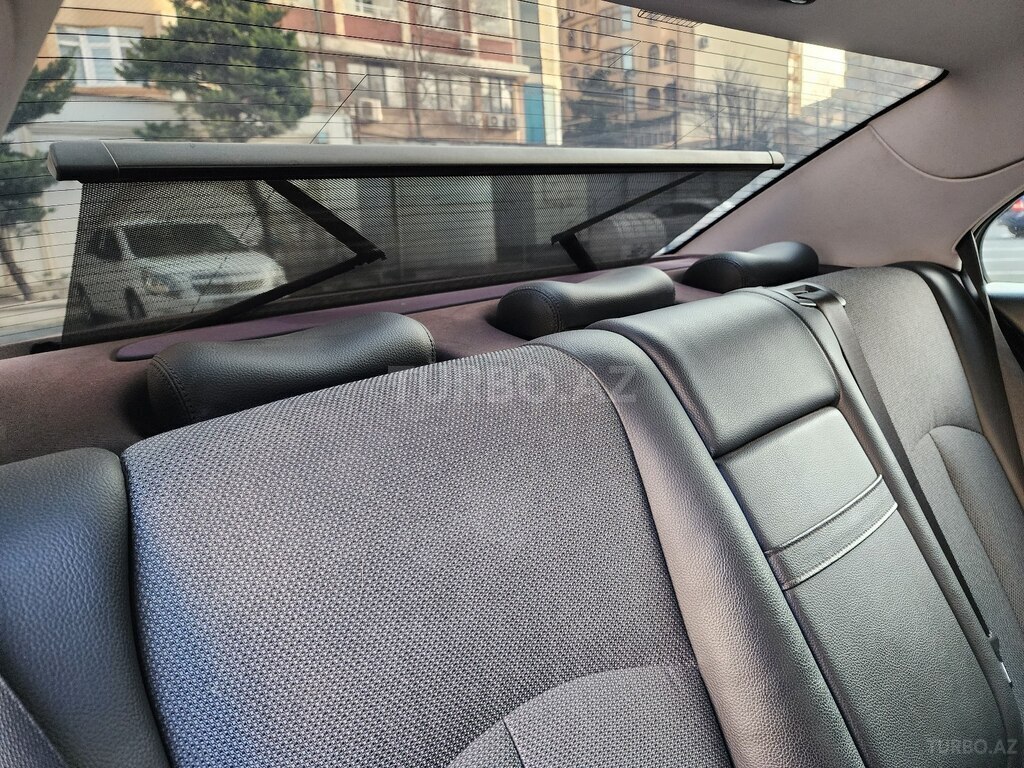 Mercedes E 220