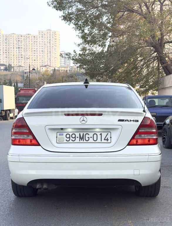 Mercedes C 230
