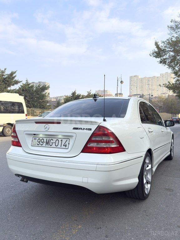 Mercedes C 230