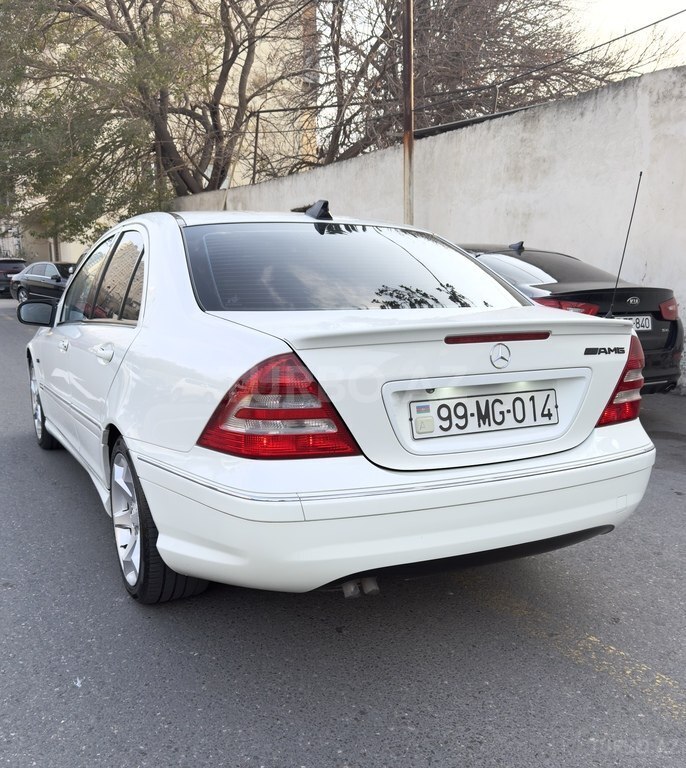 Mercedes C 230