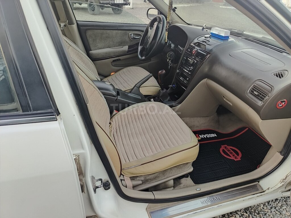 Nissan Maxima