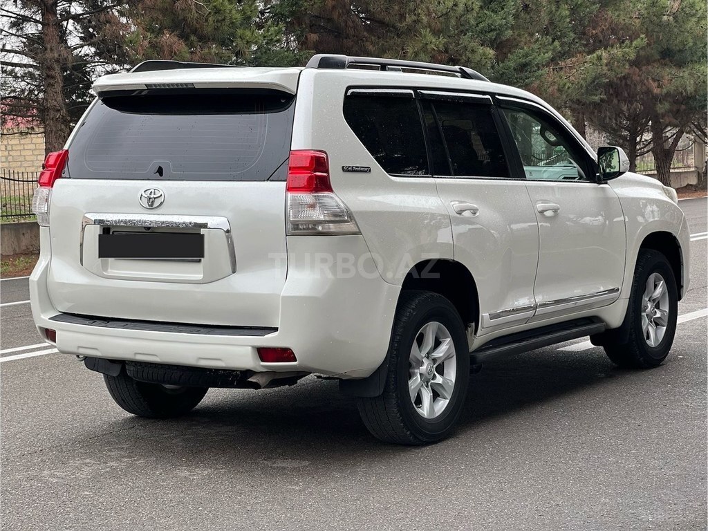 Toyota Land Cruiser Prado