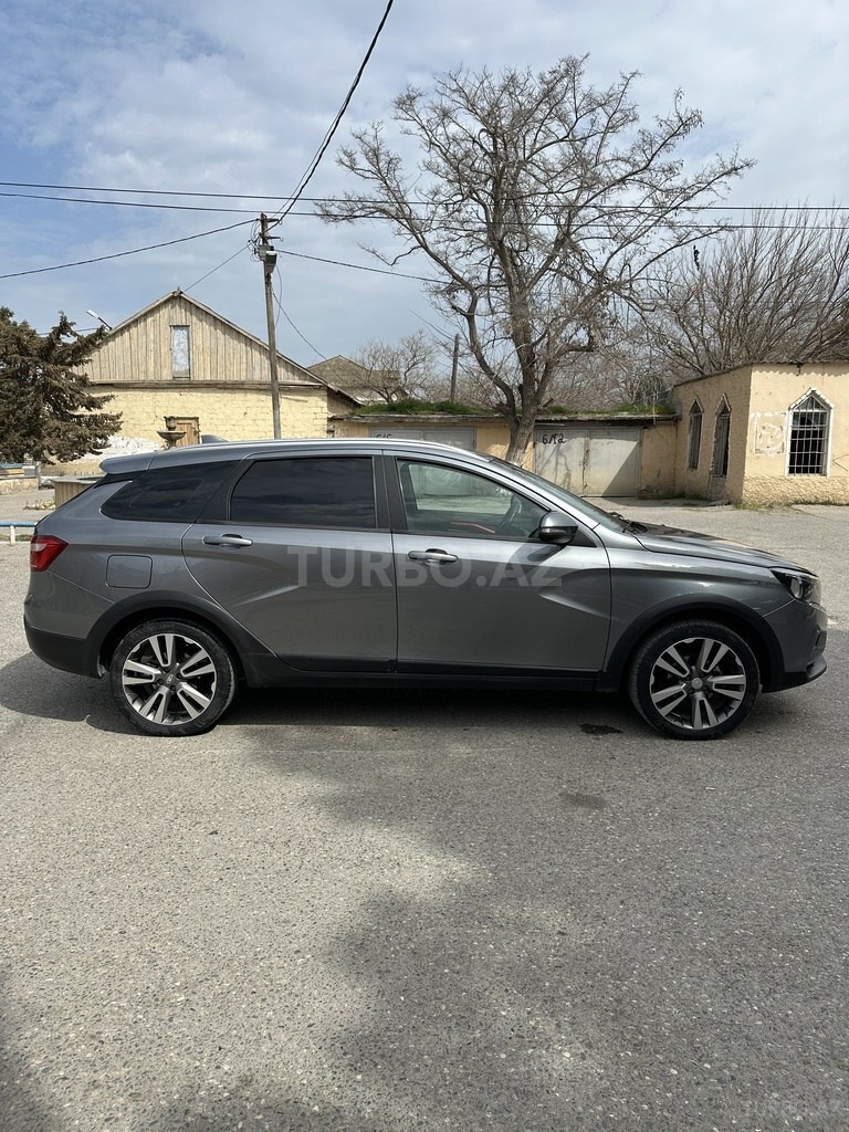 LADA (VAZ) Vesta SW Cross