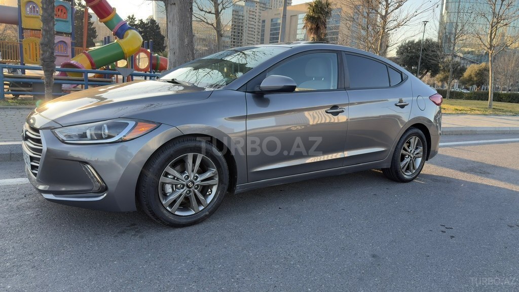 Hyundai Elantra