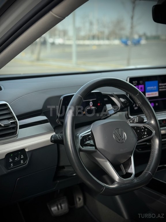 Volkswagen ID.6 Crozz