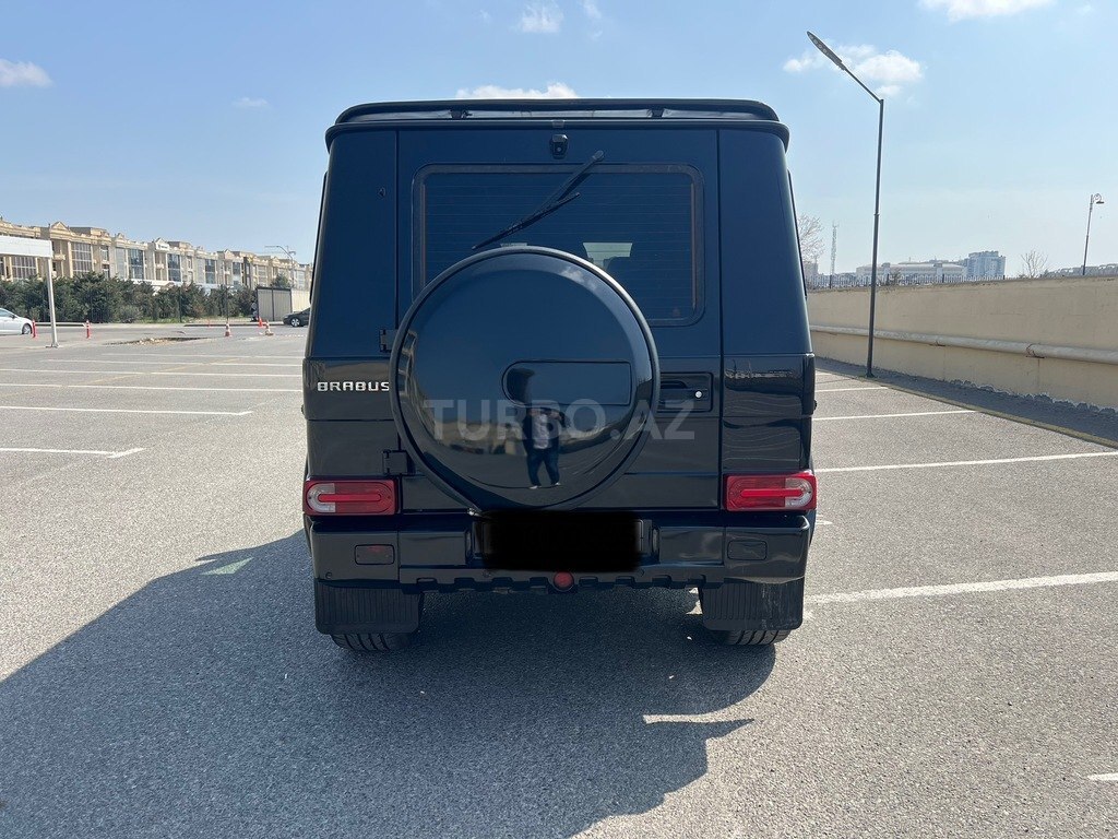 Mercedes G 500