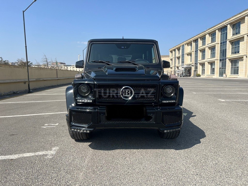 Mercedes G 500