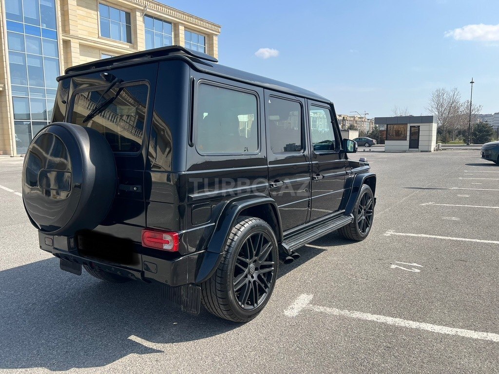 Mercedes G 500