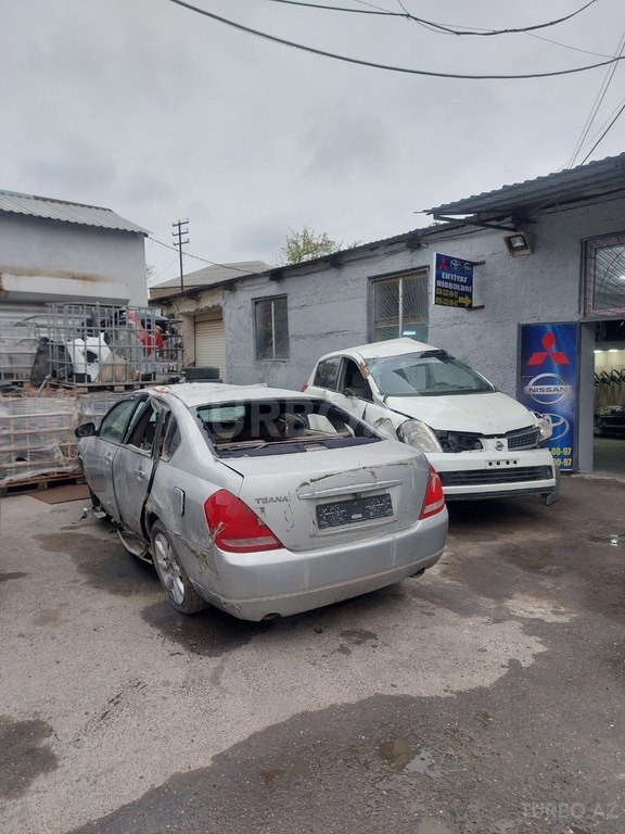 Nissan Teana