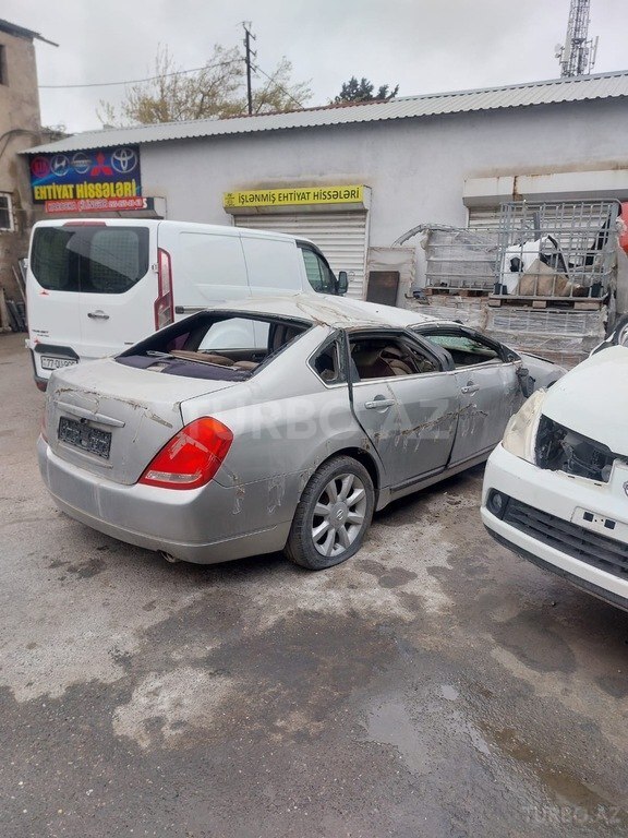 Nissan Teana