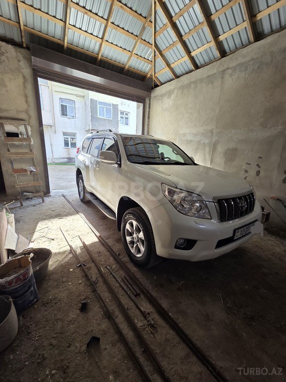 Toyota Land Cruiser Prado