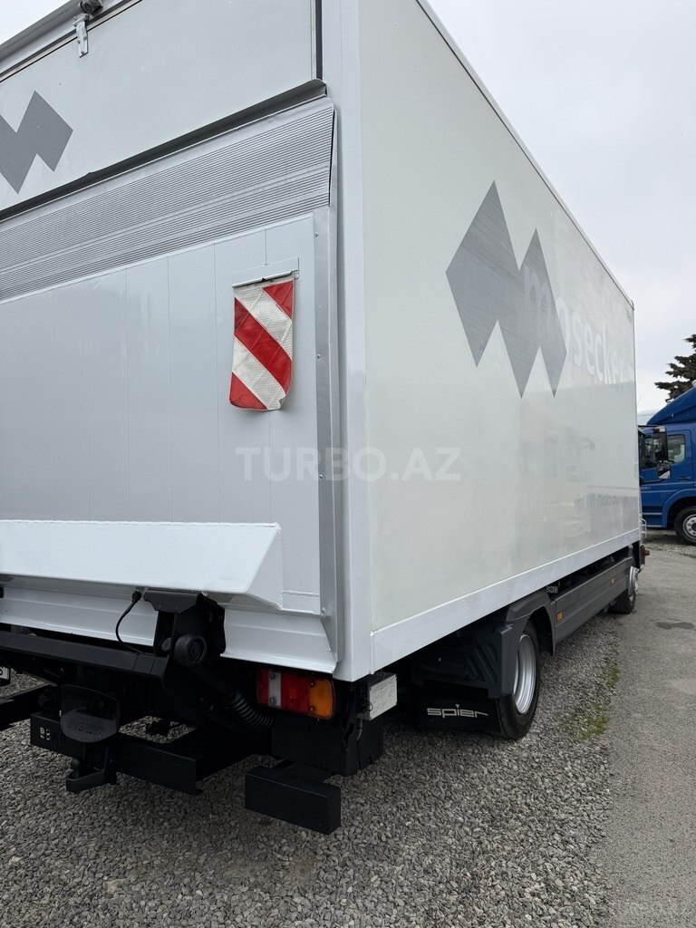 Mercedes Atego 818