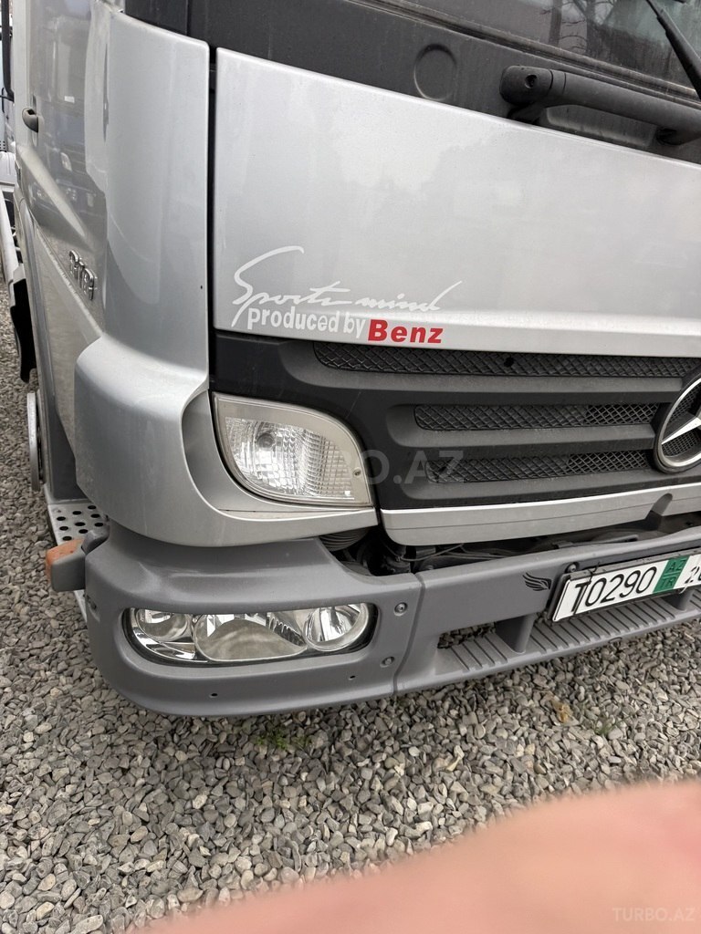 Mercedes Atego 818