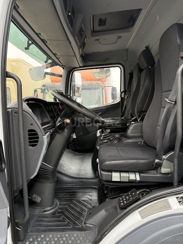 Mercedes Atego 818