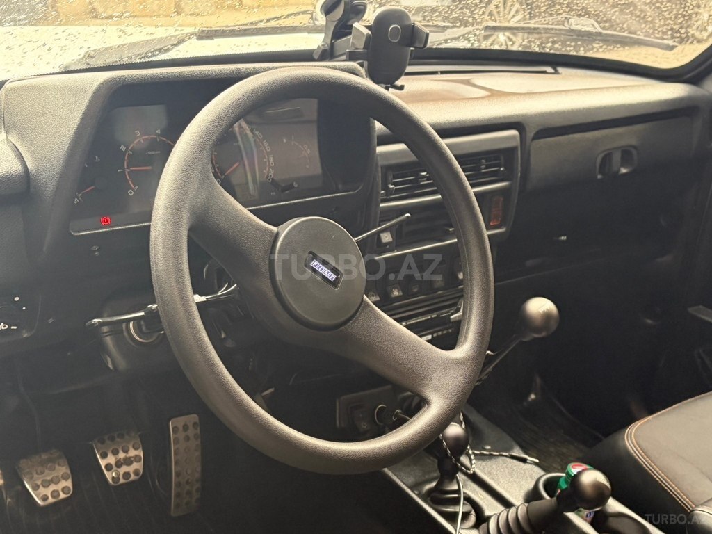 LADA (VAZ) Niva
